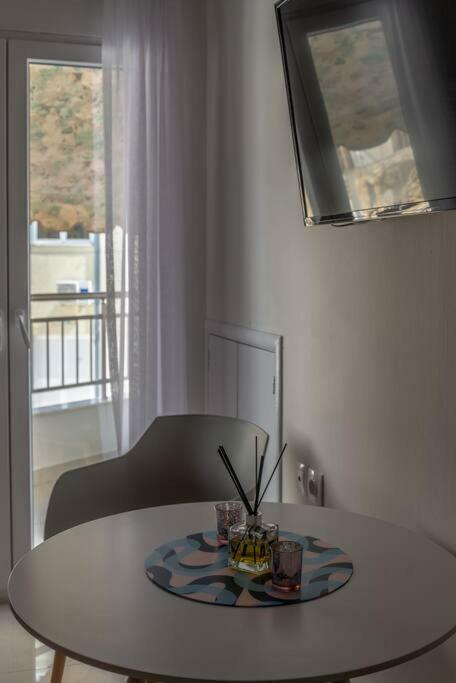 Coco Deluxe Apartment City Center Of Heraklion Luaran gambar