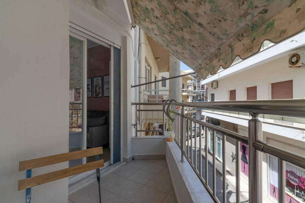 Coco Deluxe Apartment City Center Of Heraklion Luaran gambar